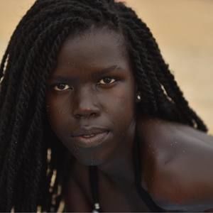 Meet your Posher, Roba